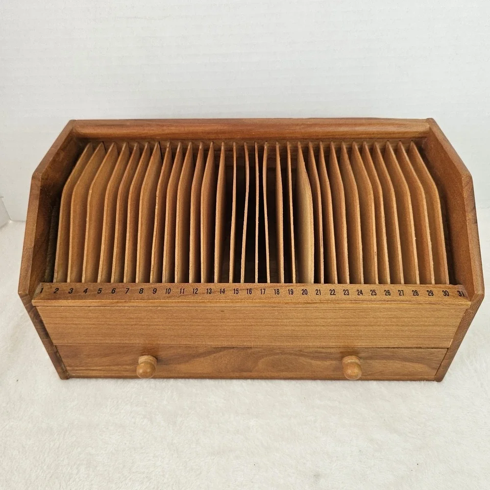 Vintage Bill Box Organized! From Days 1 To 31! Has Drawer On The Bottom!